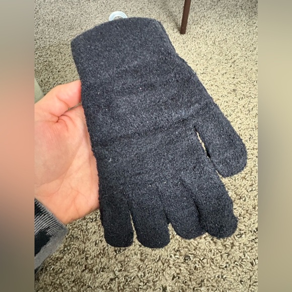 American Eagle Outfitters Texting Gloves - Picture 3 of 3